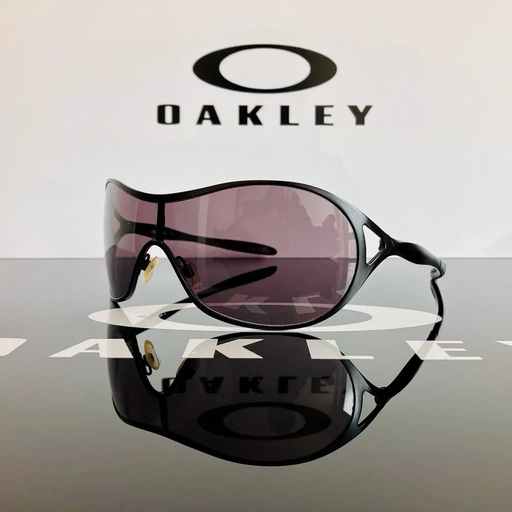OAKLEY Deception Black Sunglasses Women’s Men’s Unisex w White Case & Bag Pouch
